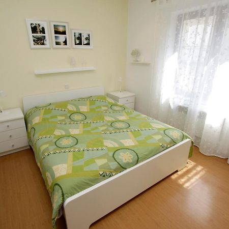 Apartments Besker Makarska Extérieur photo