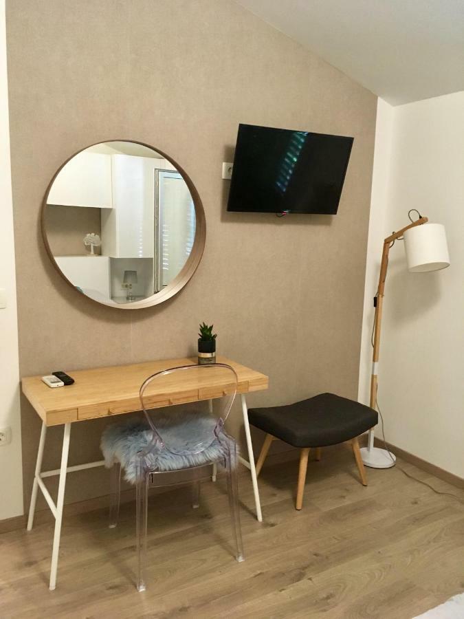 Apartments Besker Makarska Extérieur photo