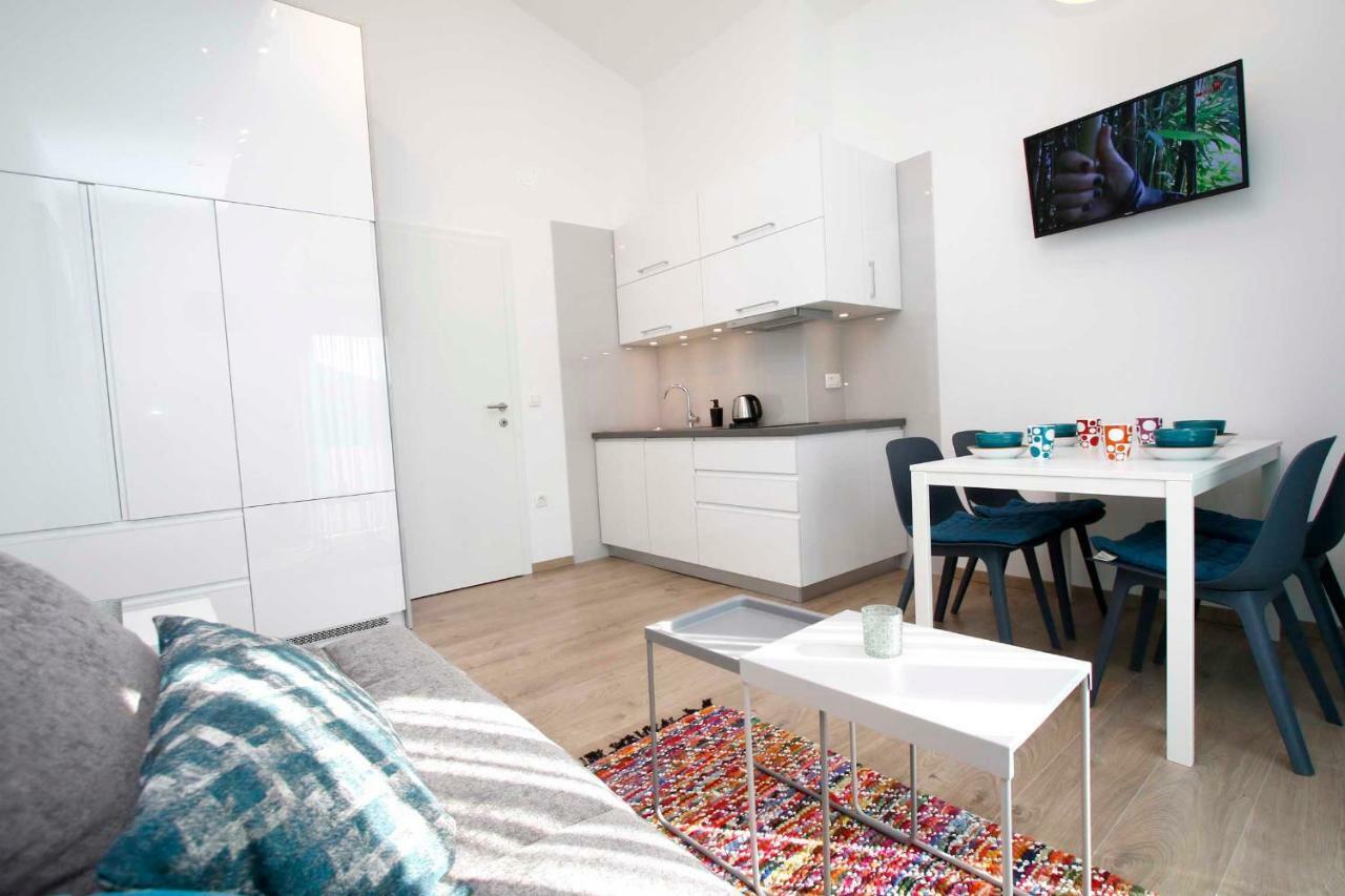 Apartments Besker Makarska Extérieur photo