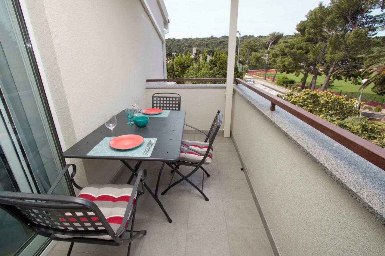 Apartments Besker Makarska Extérieur photo